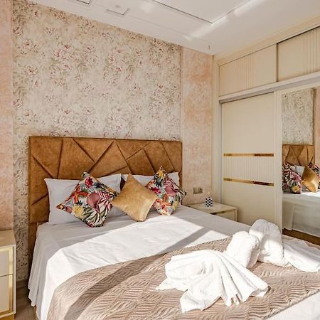Royale Duplexe Pleine Centre Tanger Apartment Екстериор снимка
