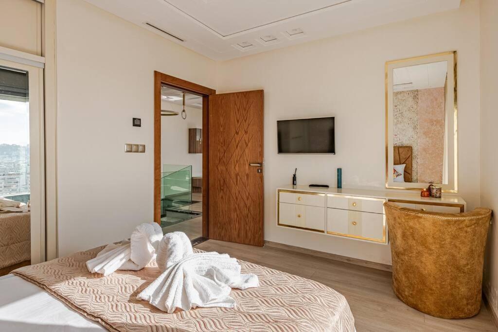 Royale Duplexe Pleine Centre Tanger Apartment Екстериор снимка