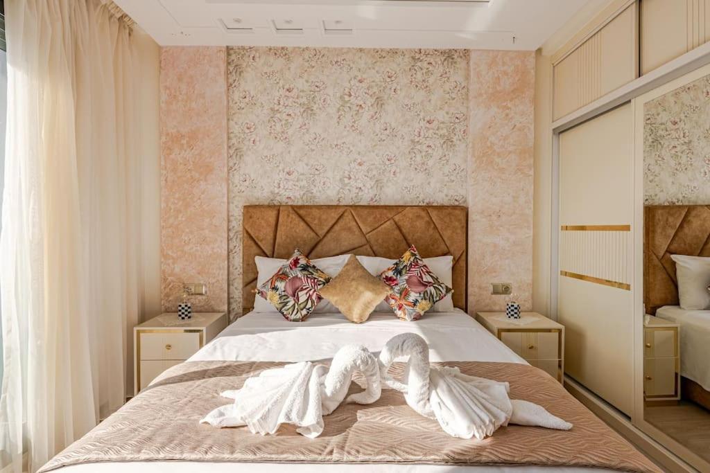 Royale Duplexe Pleine Centre Tanger Apartment Екстериор снимка