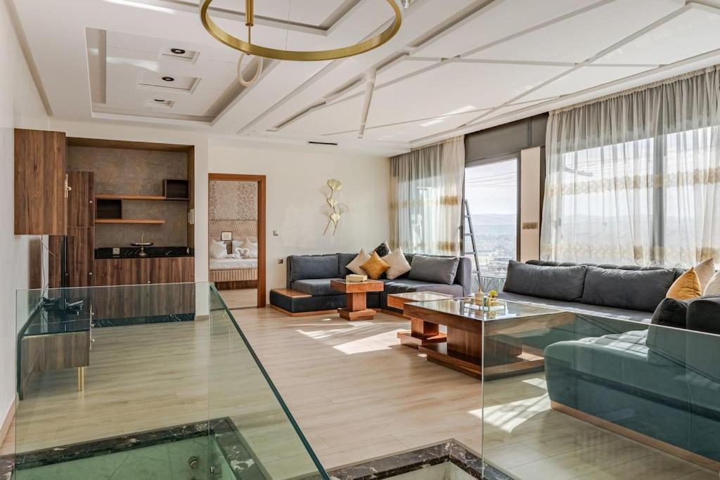 Royale Duplexe Pleine Centre Tanger Apartment Екстериор снимка