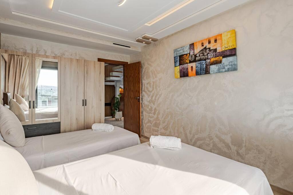 Royale Duplexe Pleine Centre Tanger Apartment Екстериор снимка