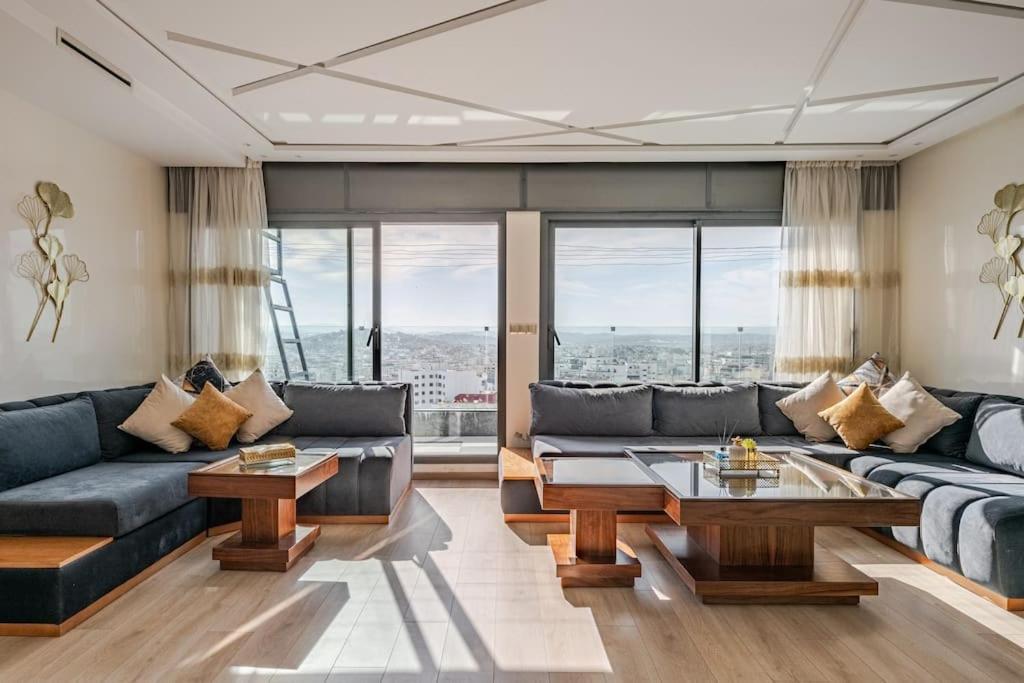 Royale Duplexe Pleine Centre Tanger Apartment Екстериор снимка