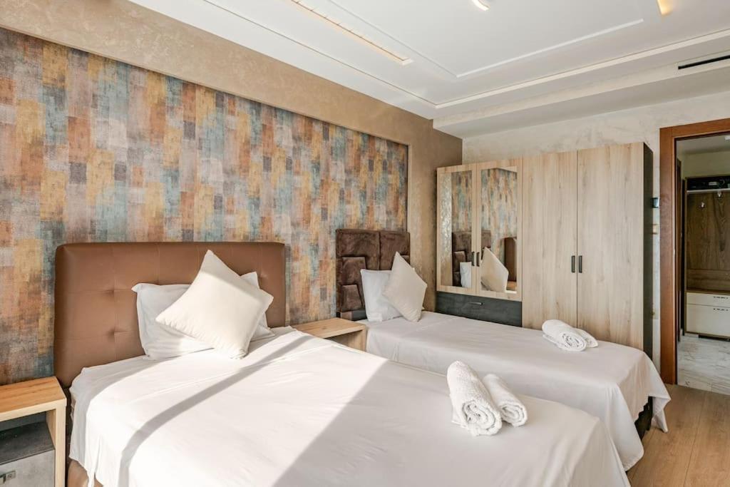 Royale Duplexe Pleine Centre Tanger Apartment Екстериор снимка