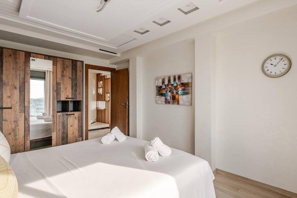 Royale Duplexe Pleine Centre Tanger Apartment Екстериор снимка