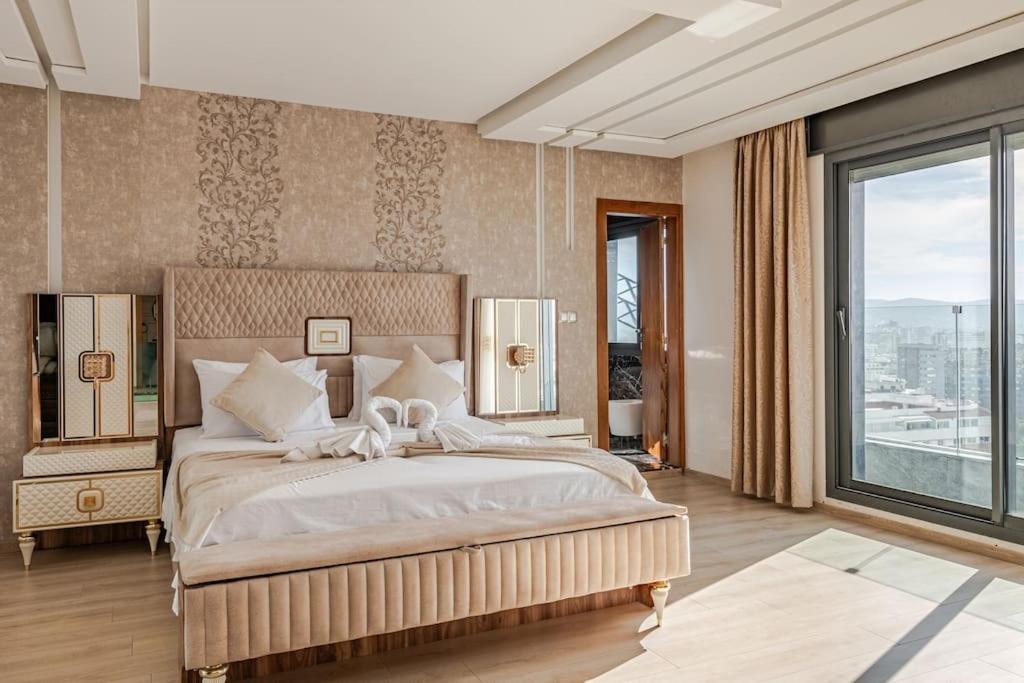 Royale Duplexe Pleine Centre Tanger Apartment Екстериор снимка