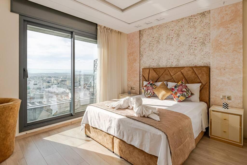 Royale Duplexe Pleine Centre Tanger Apartment Екстериор снимка